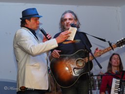 Künstler helfen Kinder - Mit Musik zur Menschlichkeit